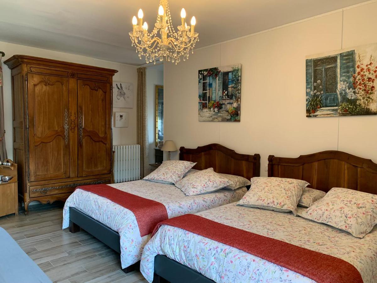 Logis De La Roche - Niort - Chauray Hotel ภายนอก รูปภาพ