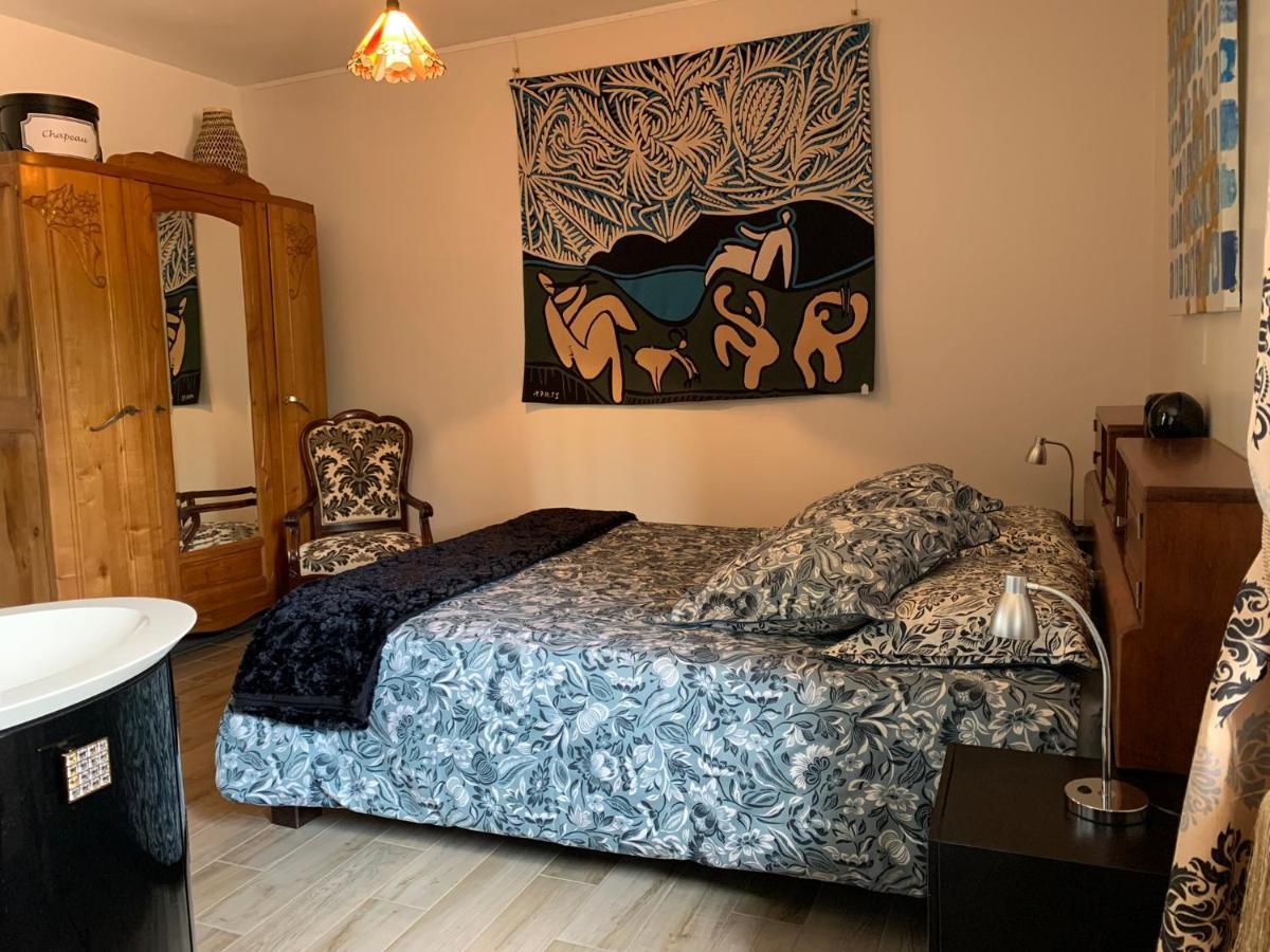 Logis De La Roche - Niort - Chauray Hotel ภายนอก รูปภาพ