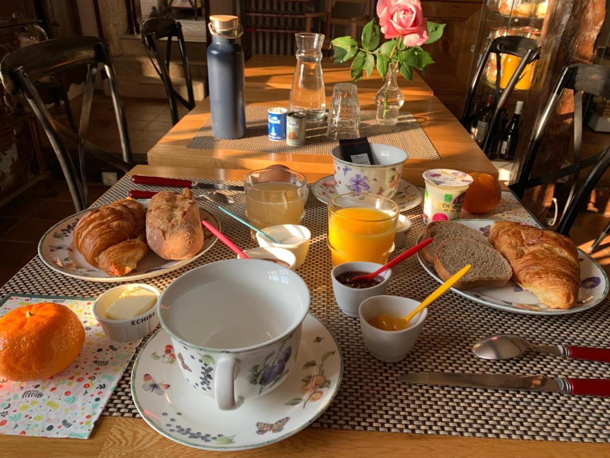 Logis De La Roche - Niort - Chauray Hotel ภายนอก รูปภาพ
