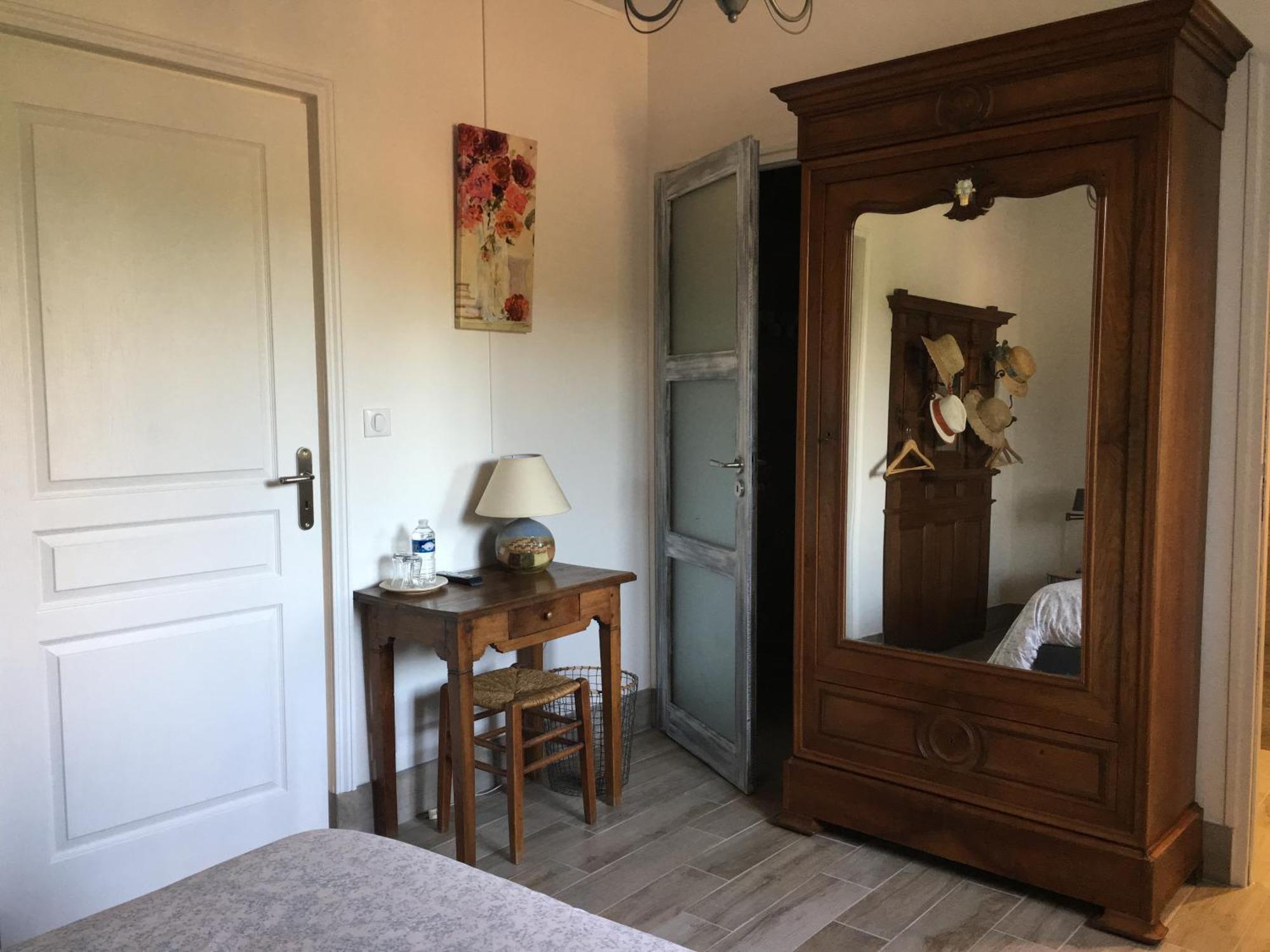 Logis De La Roche - Niort - Chauray Hotel ห้อง รูปภาพ